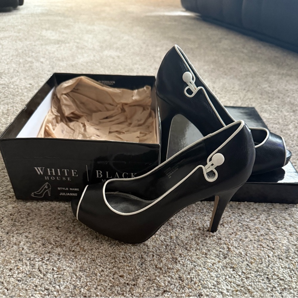 White House Black Market “Julianne” Style Heels - Size 6